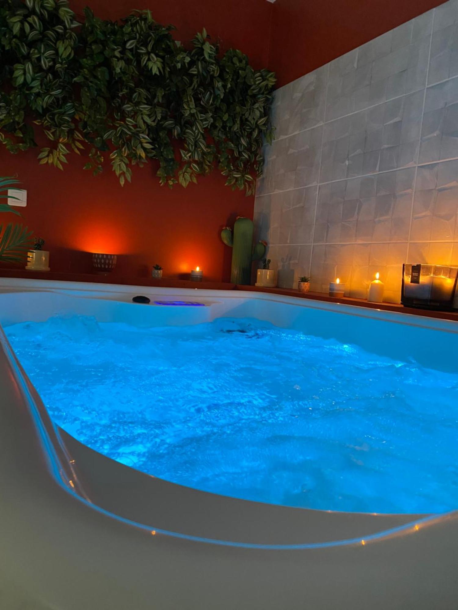 House Of Spa Privatif - Jaccuzi Et Sauna Livry Gargan Bagian luar foto